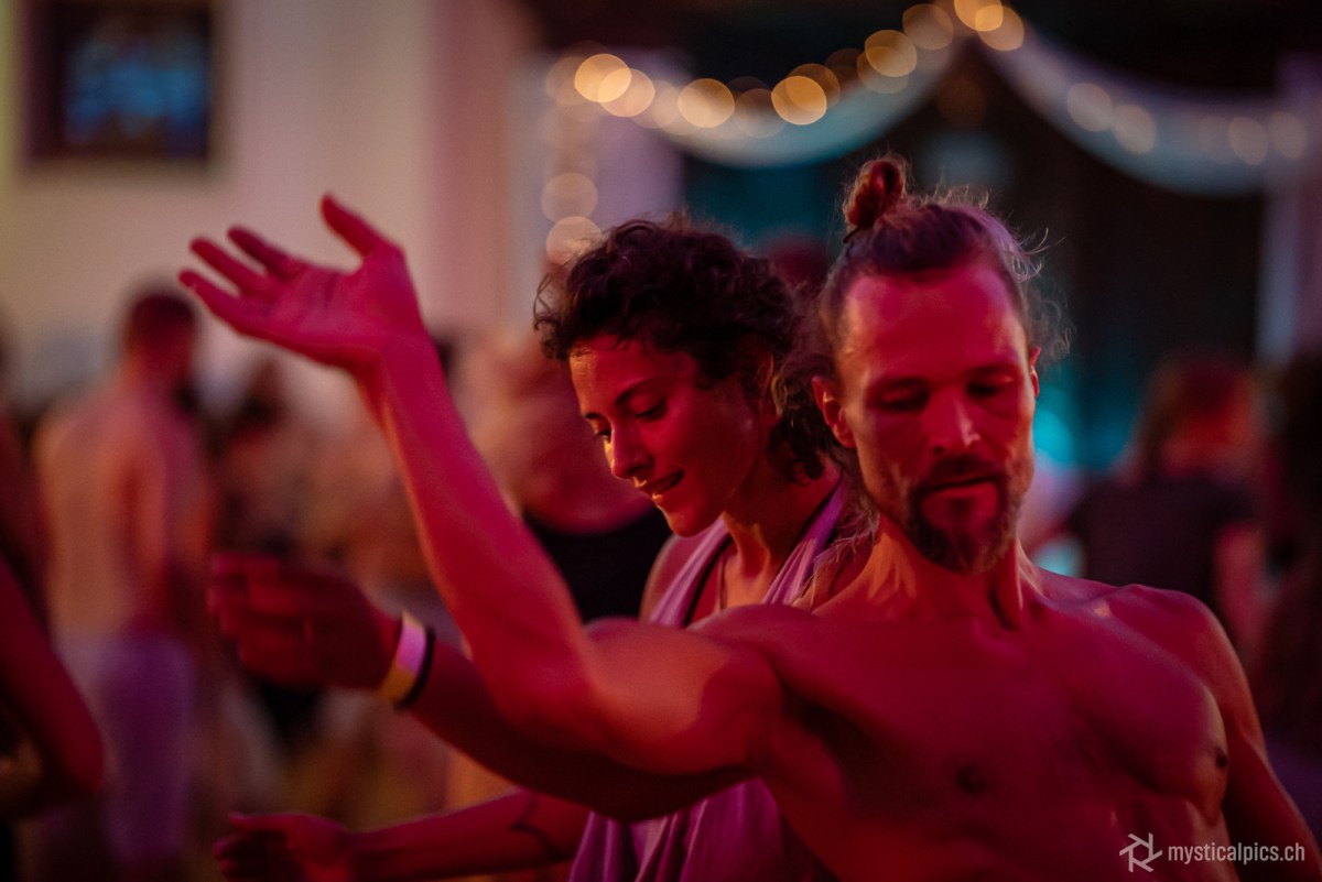 The Dance That Taught Me About Being Myself: An Autistic Person’s Guide to Ecstatic&nbsp;Dance